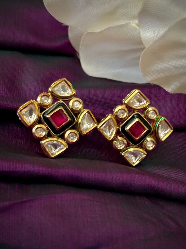 Kundan Studs